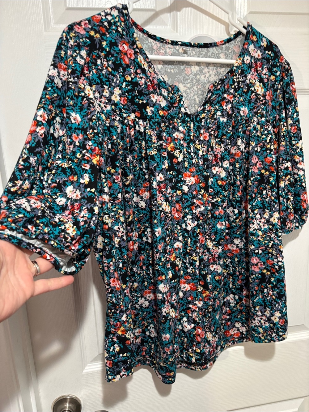Romantic Flowery Swing Top - Picture 4 of 9